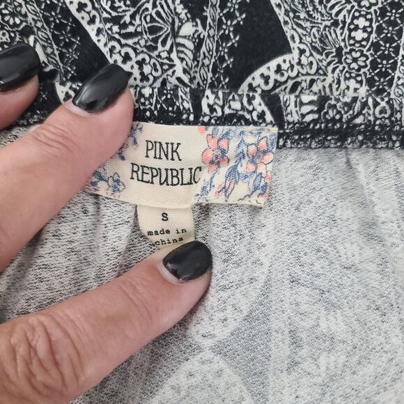 Pink Republic ladies romper black & white paisley boho chic Sz Small resort wear - Picture 8 of 11
